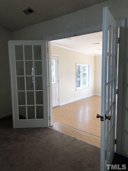 Building Photo - 101 Willow Point Ct