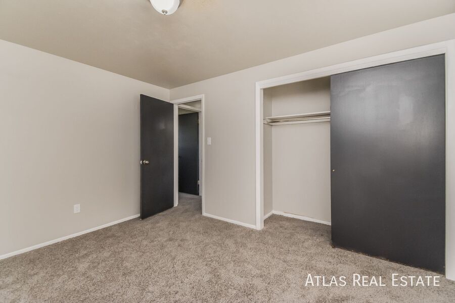 Building Photo - 49 S Roosevelt St