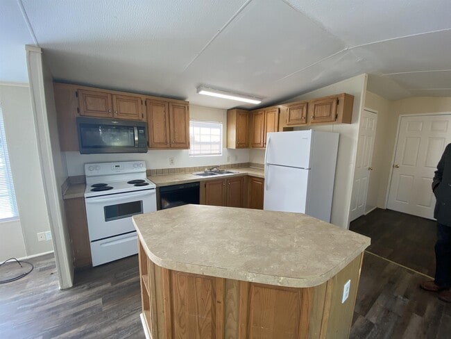 Building Photo - 1709 Brown Pl Dr