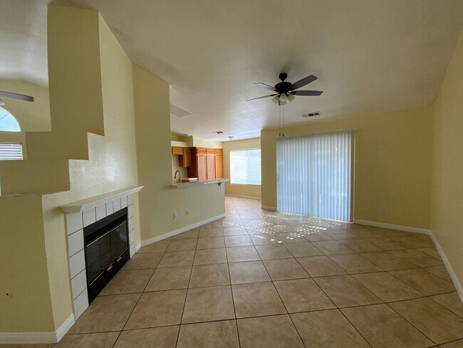 Building Photo - 31651 Willow View Pl