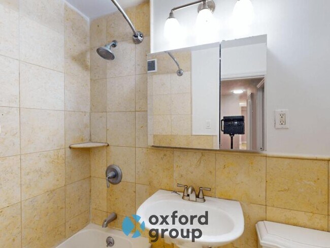 Building Photo - 2 bedroom in NEW YORK NY 10025