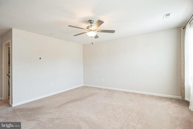 Building Photo - 14 Candleberry Dr
