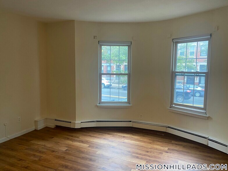 Building Photo - 54 S Huntington Ave