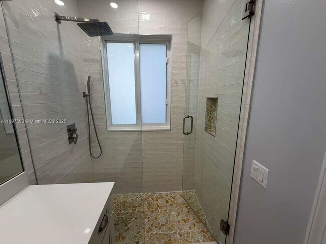 Building Photo - 1737 Carvelle Dr