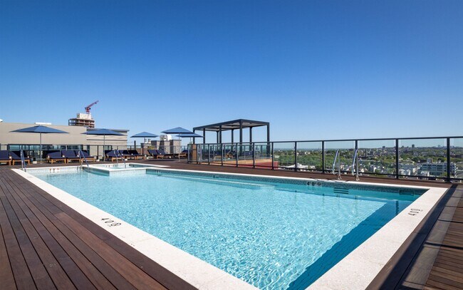 Building Photo - 32 Oakland Ave