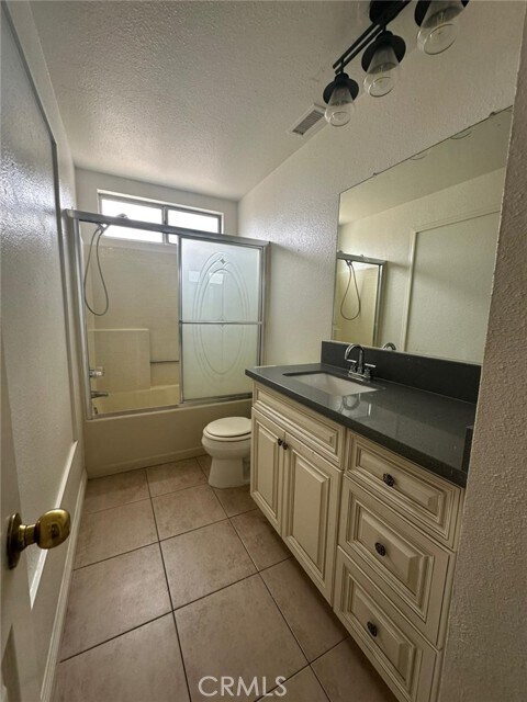 Building Photo - 10582 Champagne Rd