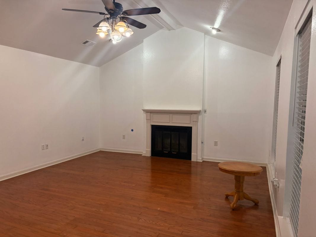 Building Photo - 14244 Teewood Ct