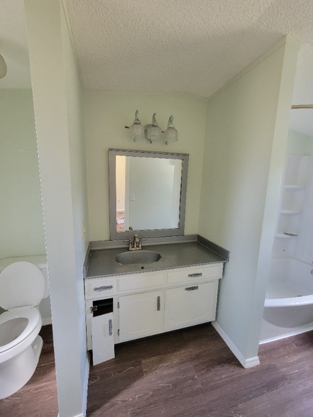 Building Photo - 7090 SE 181 Ct