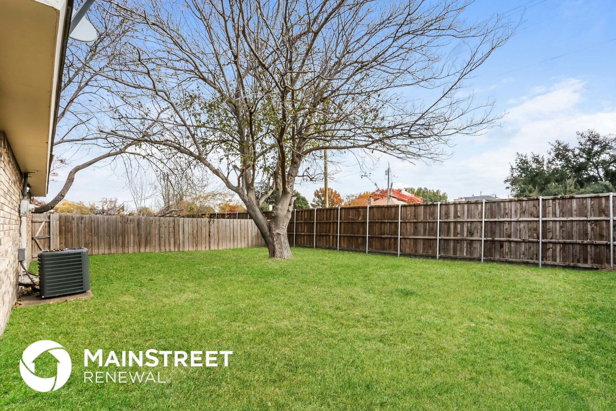 Building Photo - 603 Woodcrest Way