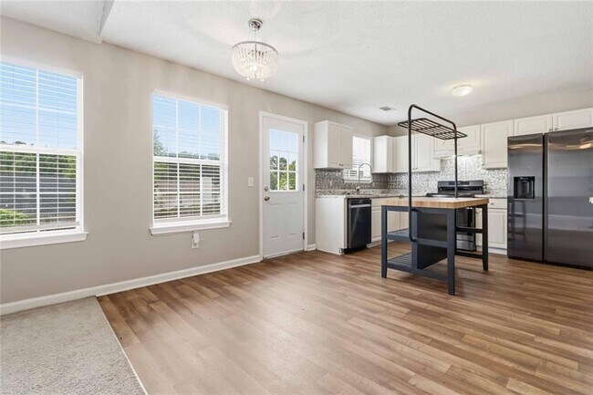 Building Photo - 2922 Knoll View Pl