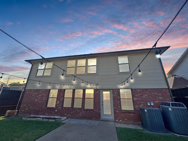 Building Photo - 3400 Napoleon Ct