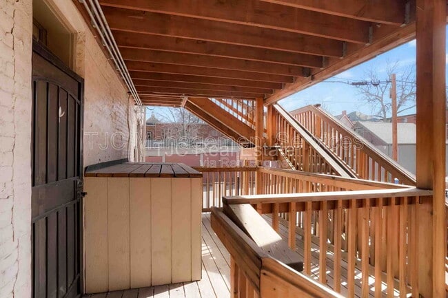 Building Photo - 2316 E 12th Ave