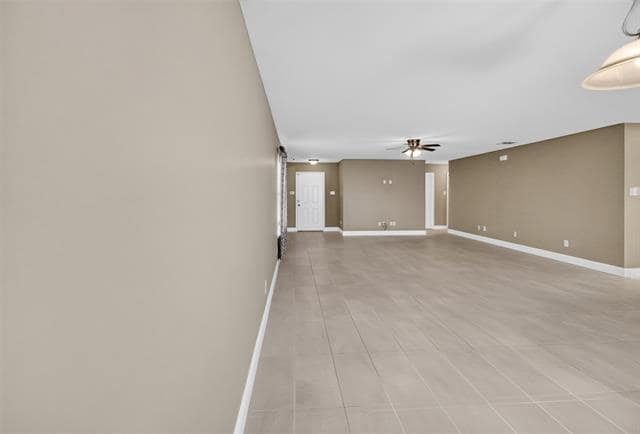 Building Photo - 2215 Splendor Ct
