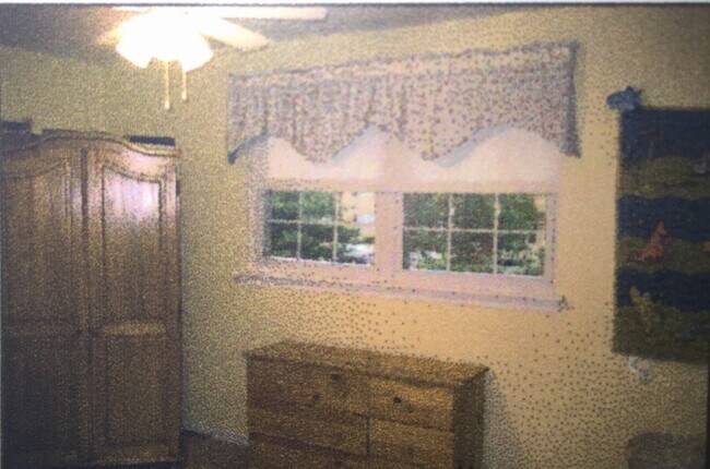 Building Photo - 48 Eaves Mill Rd