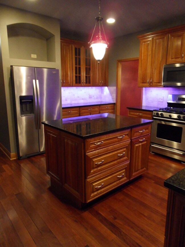 Building Photo - 1326 Walnut Ridge Dr