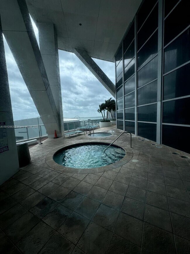 Building Photo - 888 Biscayne Blvd