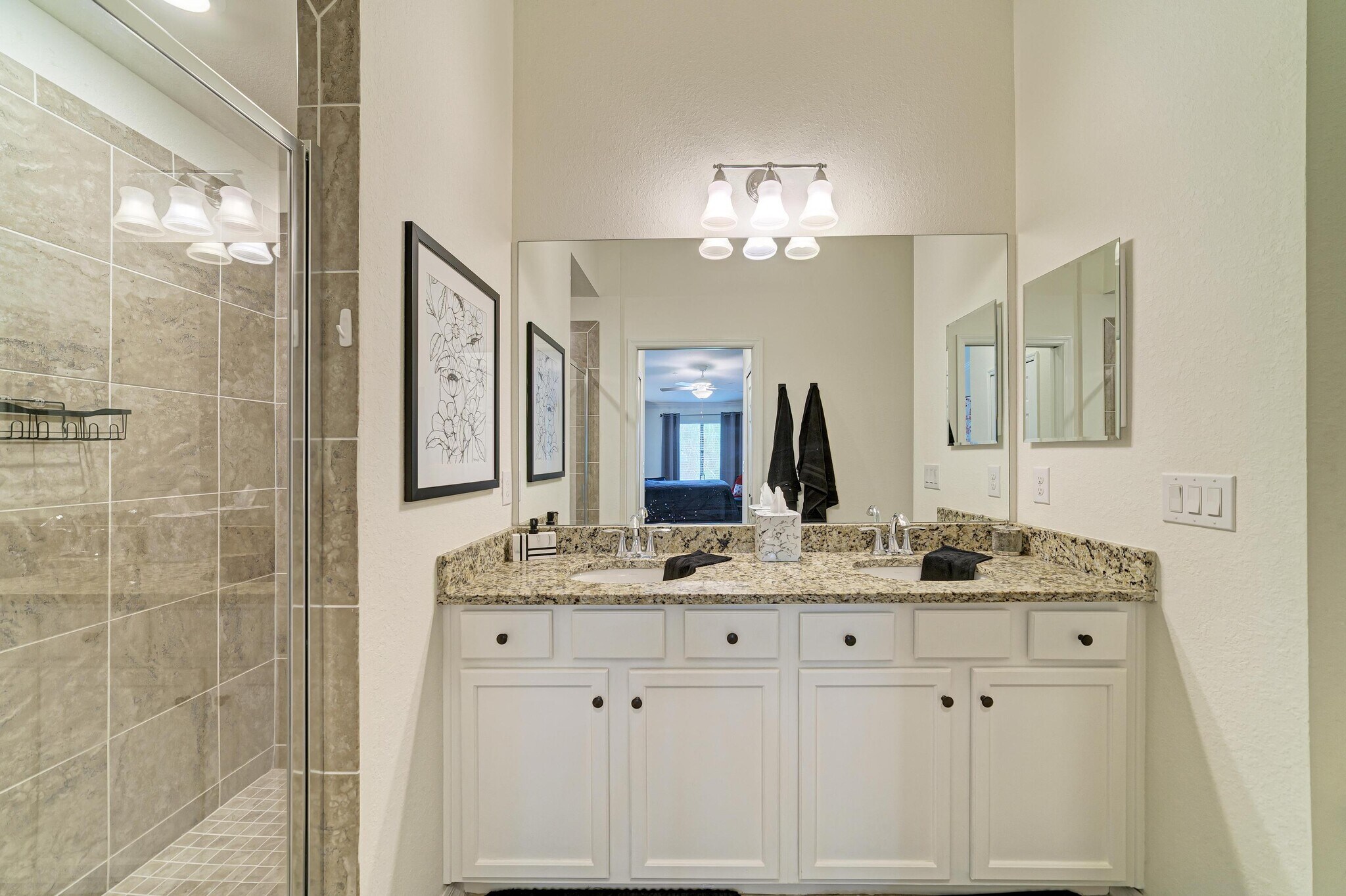 Building Photo - 5557 Palmer Cir