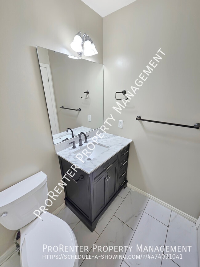 Building Photo - 1604 N 2615 W