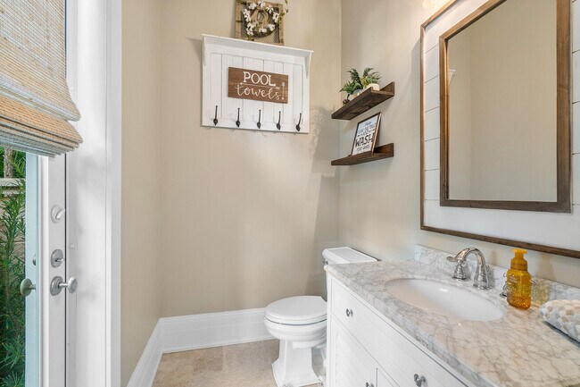 Building Photo - 16356 Bridlewood Cir