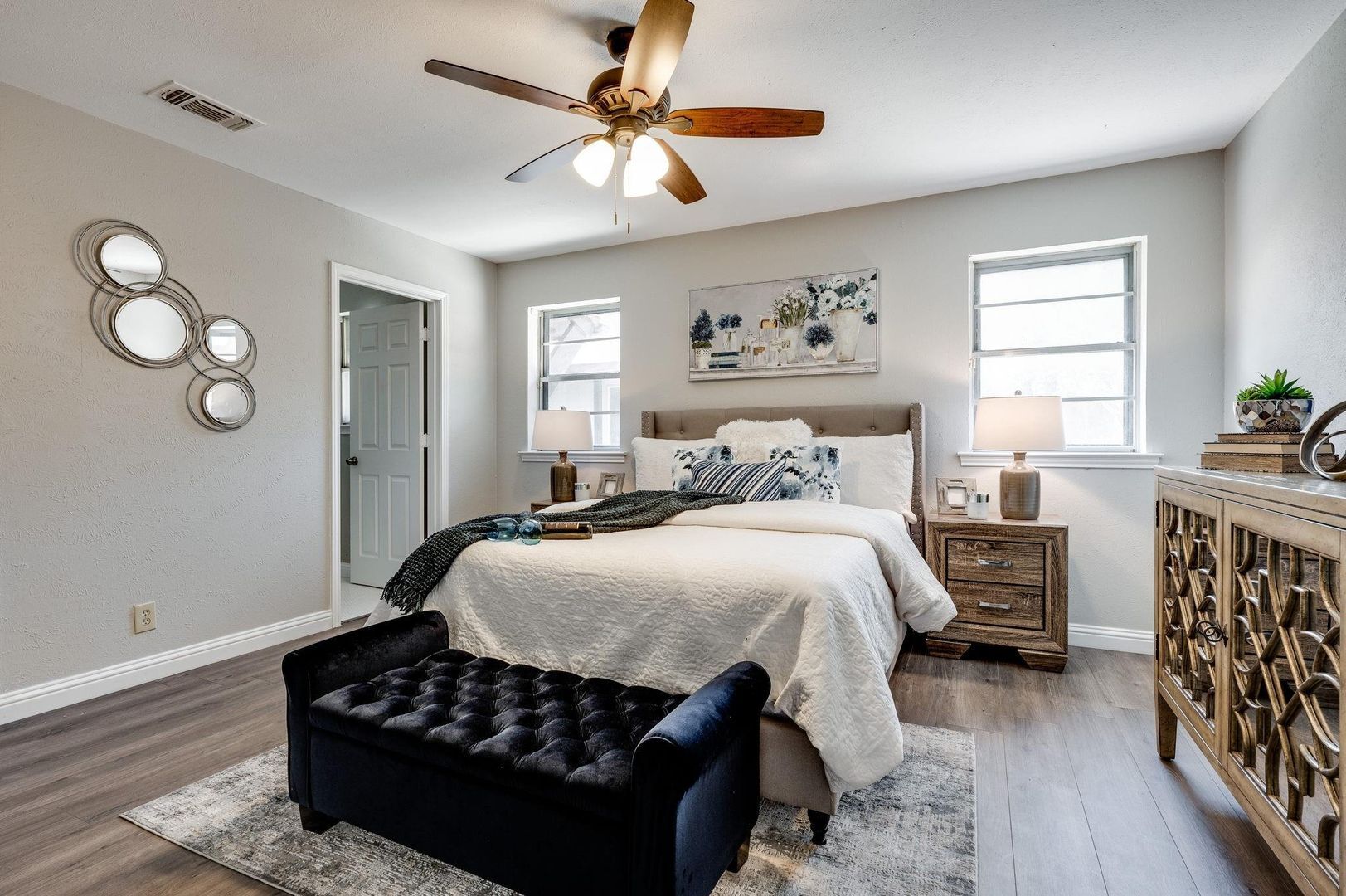 Building Photo - 724 Toni Dr