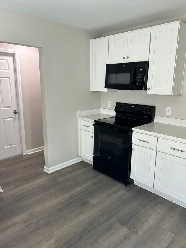 Building Photo - 4101 Dalton St