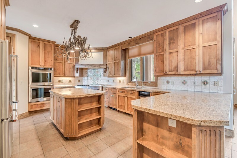 Building Photo - 3608 E Crest Mount Cir