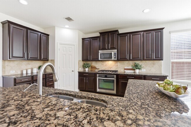 Building Photo - 16919 Talisker Ct