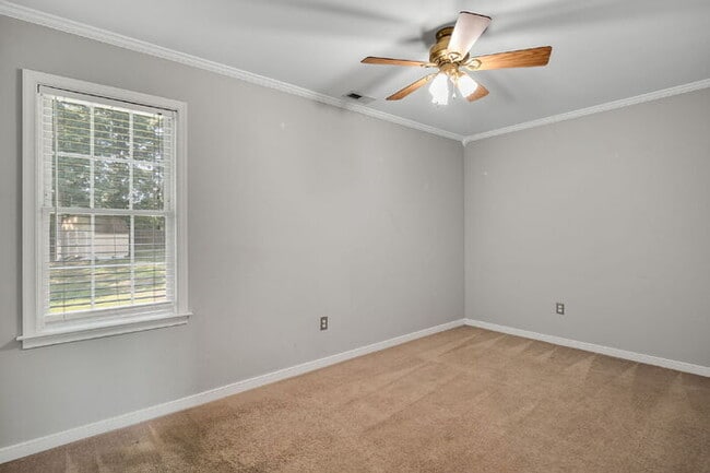Building Photo - Beautiful 2-Story Home with Florida Room, ...