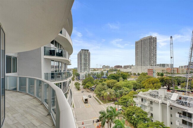 Building Photo - 488 NE 18th St