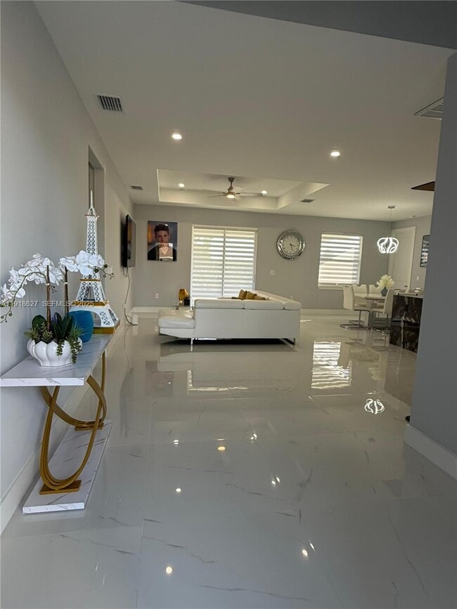 Building Photo - 2923 22nd St SW