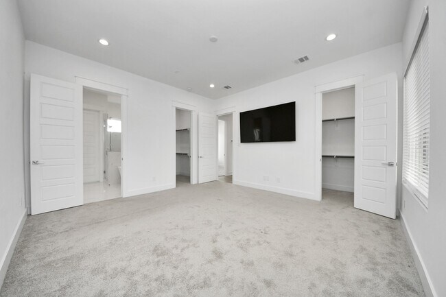 Building Photo - 4608 Coke St