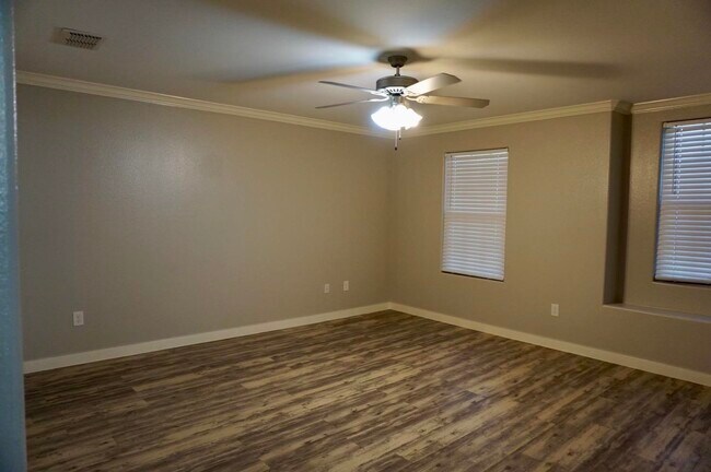 Building Photo - 4307 Regina Dr