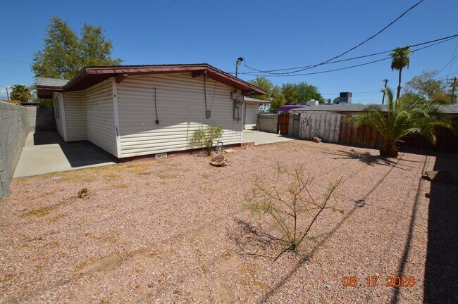 Building Photo - 5617 Evergreen Ave