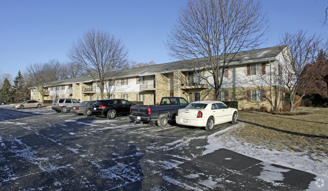 Primary Photo - Lakewood Apartments