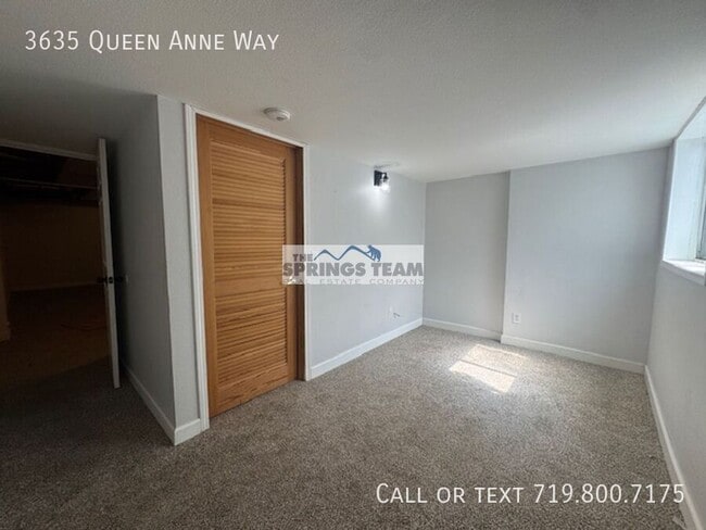 Building Photo - 3635 Queen Anne Way