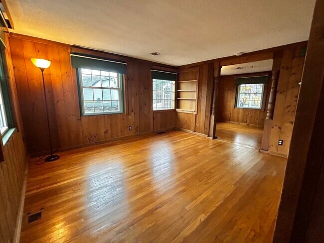 Building Photo - 6 Long Farm Terrace