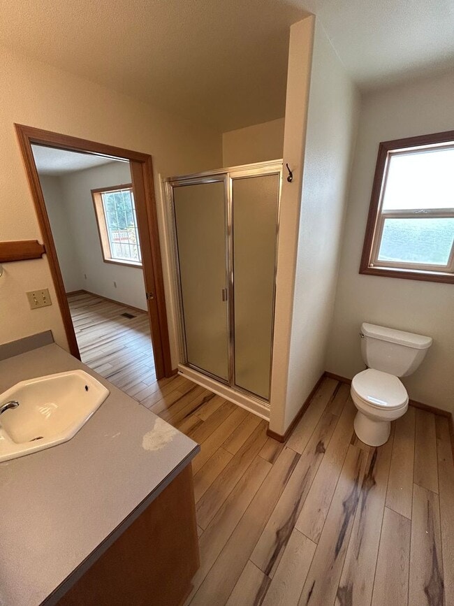 Building Photo - 824 NE Ashby Ct