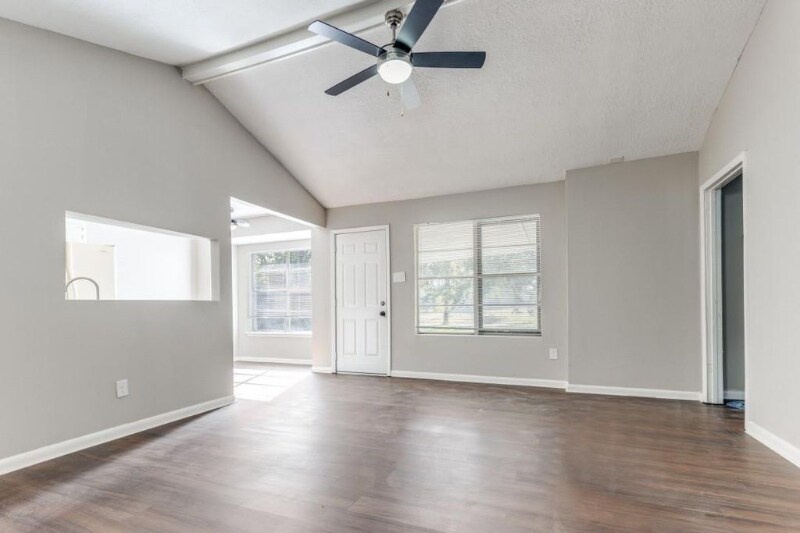 Building Photo - 3120 Royal St