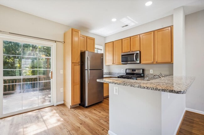 Building Photo - 23076 Fontwell Square