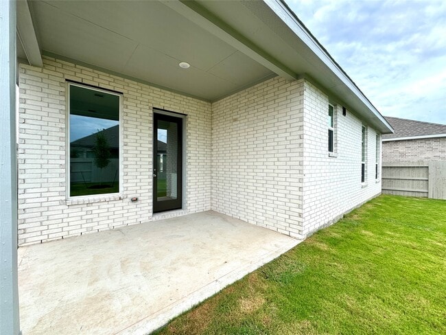 Building Photo - 2306 Hazel Berry St
