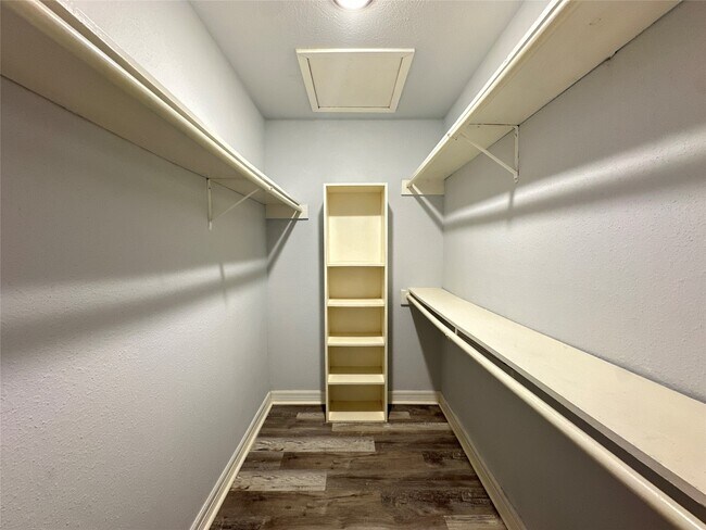 Building Photo - 7313 Gulf Fwy