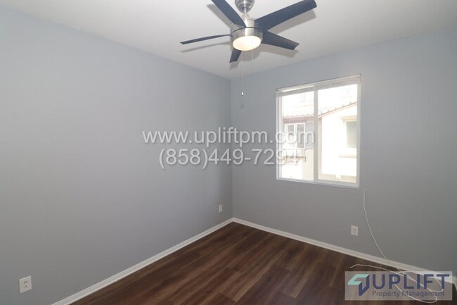 Building Photo - Beautiful 4BR/3BA Townhouse for Lease in Legacy Walk - Southcrest