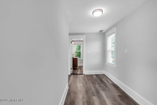 Building Photo - 209 Atkins Ave