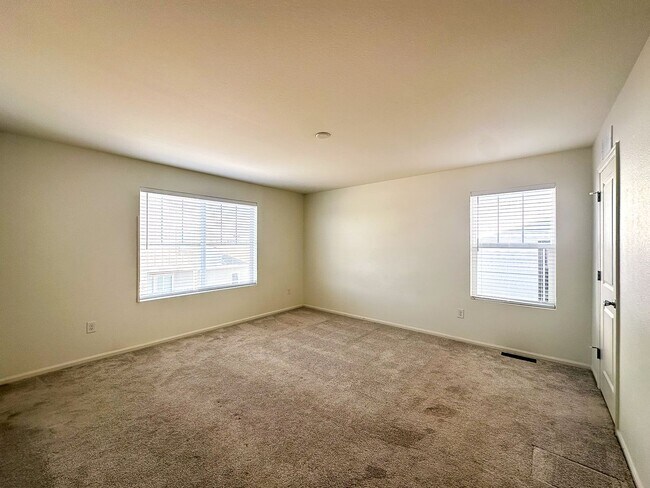 Building Photo - Painted Prairie 3bd 2.5ba paired house by DIA!