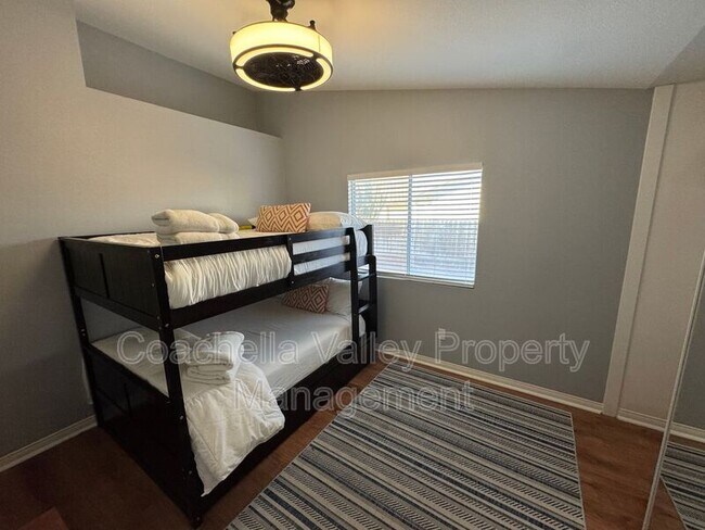 Building Photo - 44060 Dalea Ct