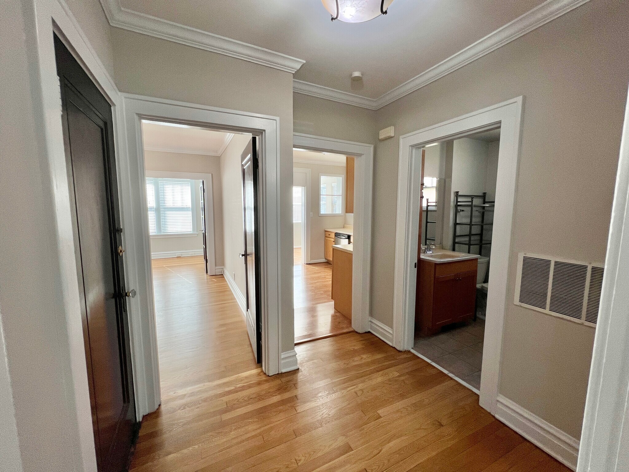 Building Photo - 7728 Delmar Blvd