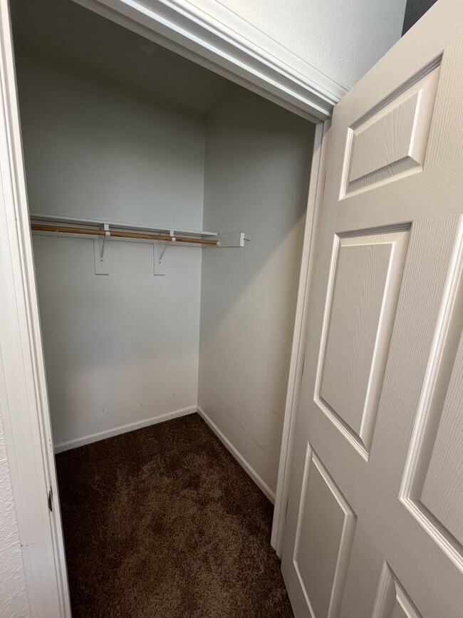 Building Photo - 509 Zoll St