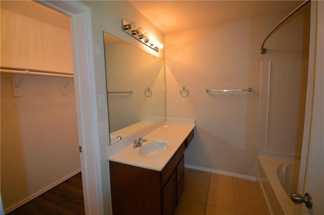 Building Photo - 1429 Raven Dr W