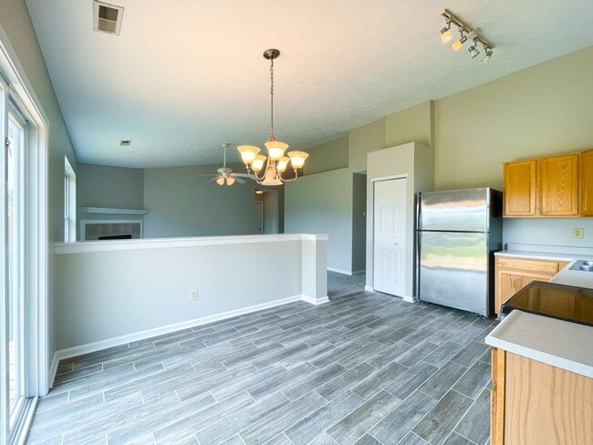 Building Photo - 4525 Golden Hinde Way