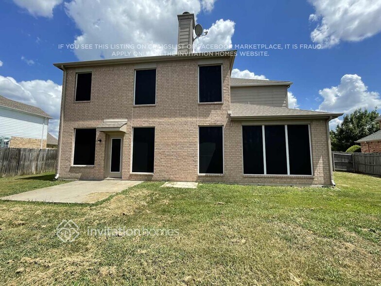 Building Photo - 713 St Matthew Dr